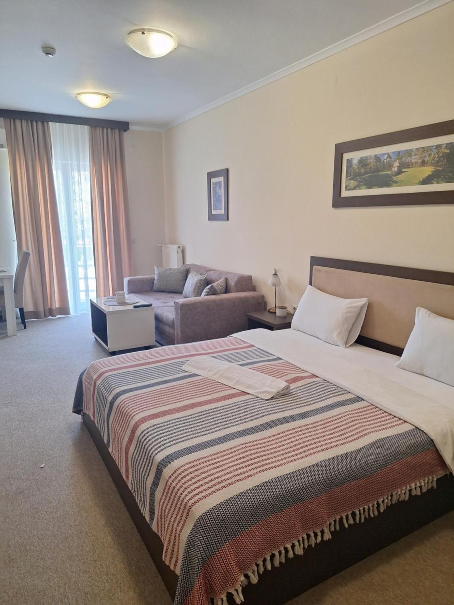 Garni Hotel Ema Kragujevac Luaran gambar
