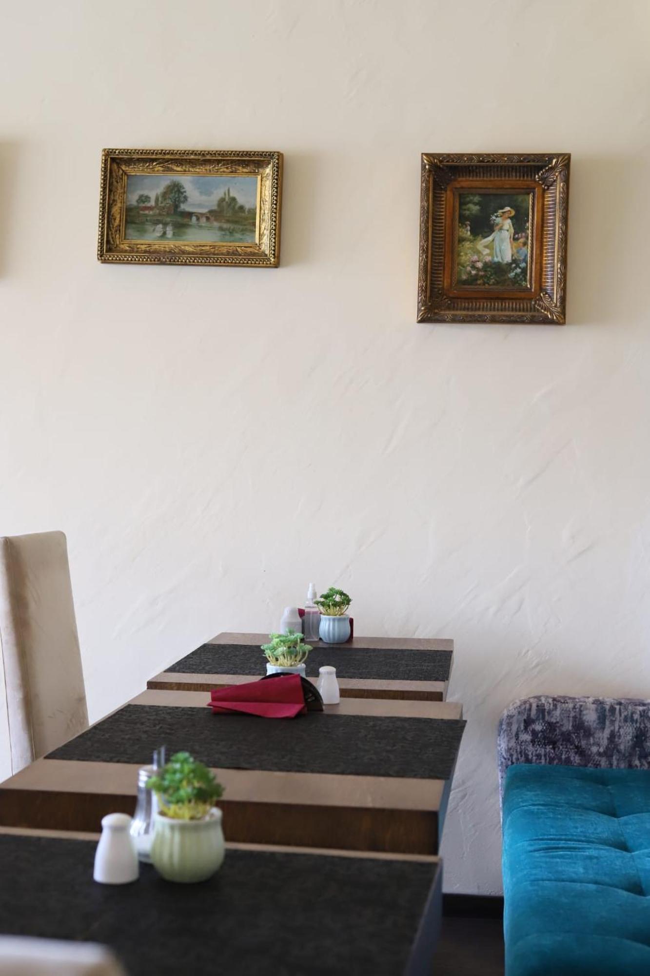 Garni Hotel Ema Kragujevac Luaran gambar