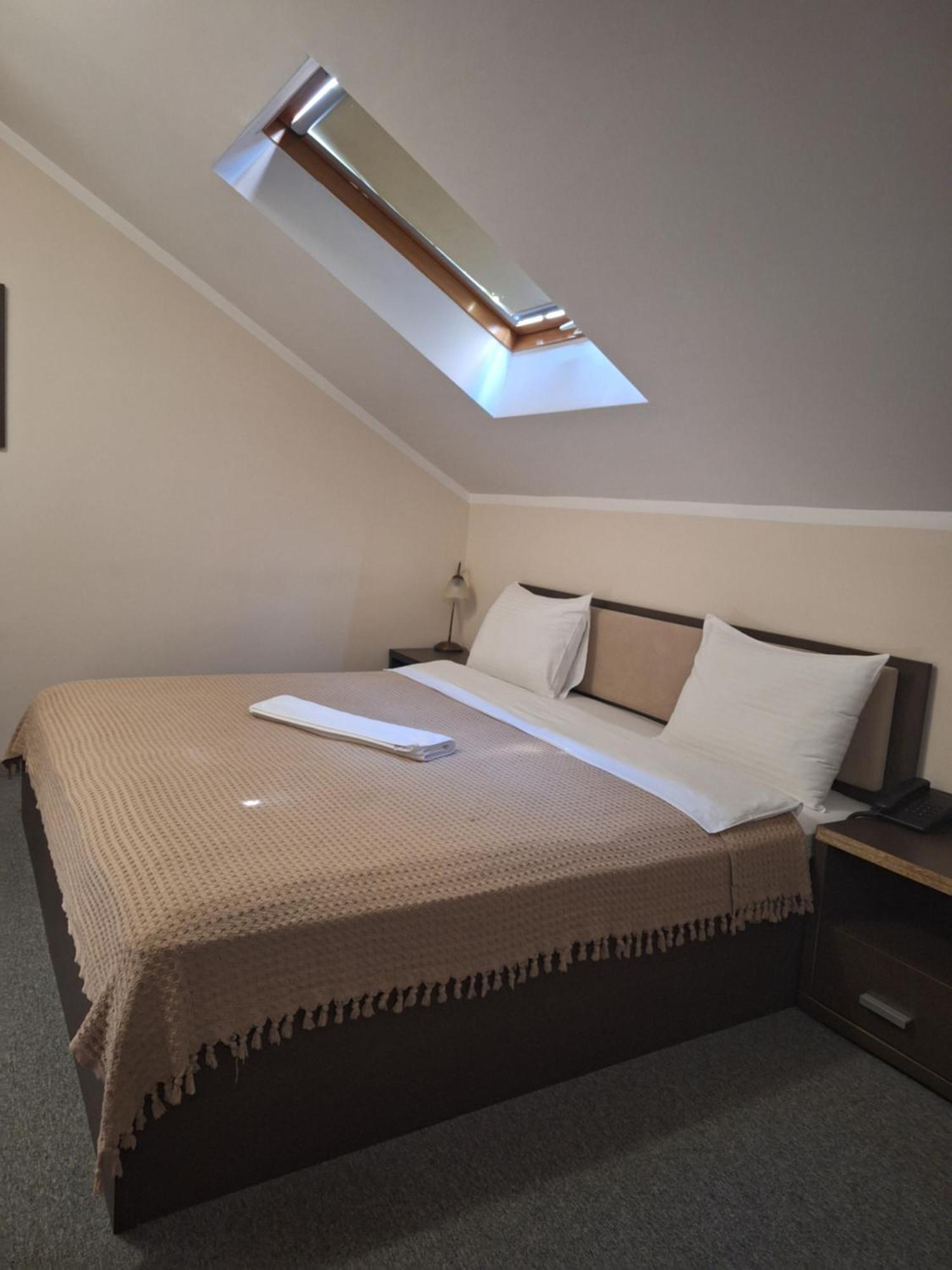 Garni Hotel Ema Kragujevac Luaran gambar