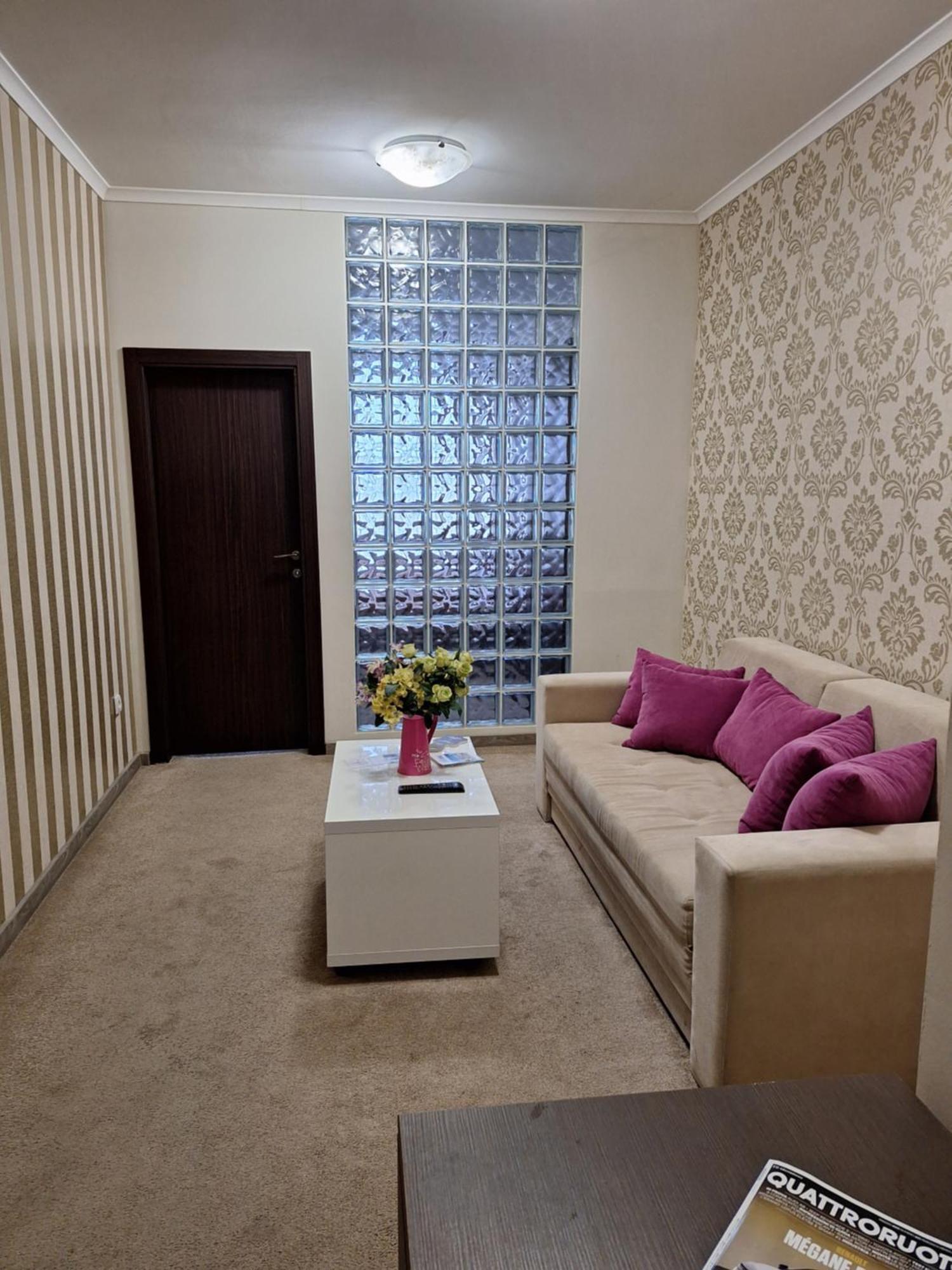 Garni Hotel Ema Kragujevac Luaran gambar