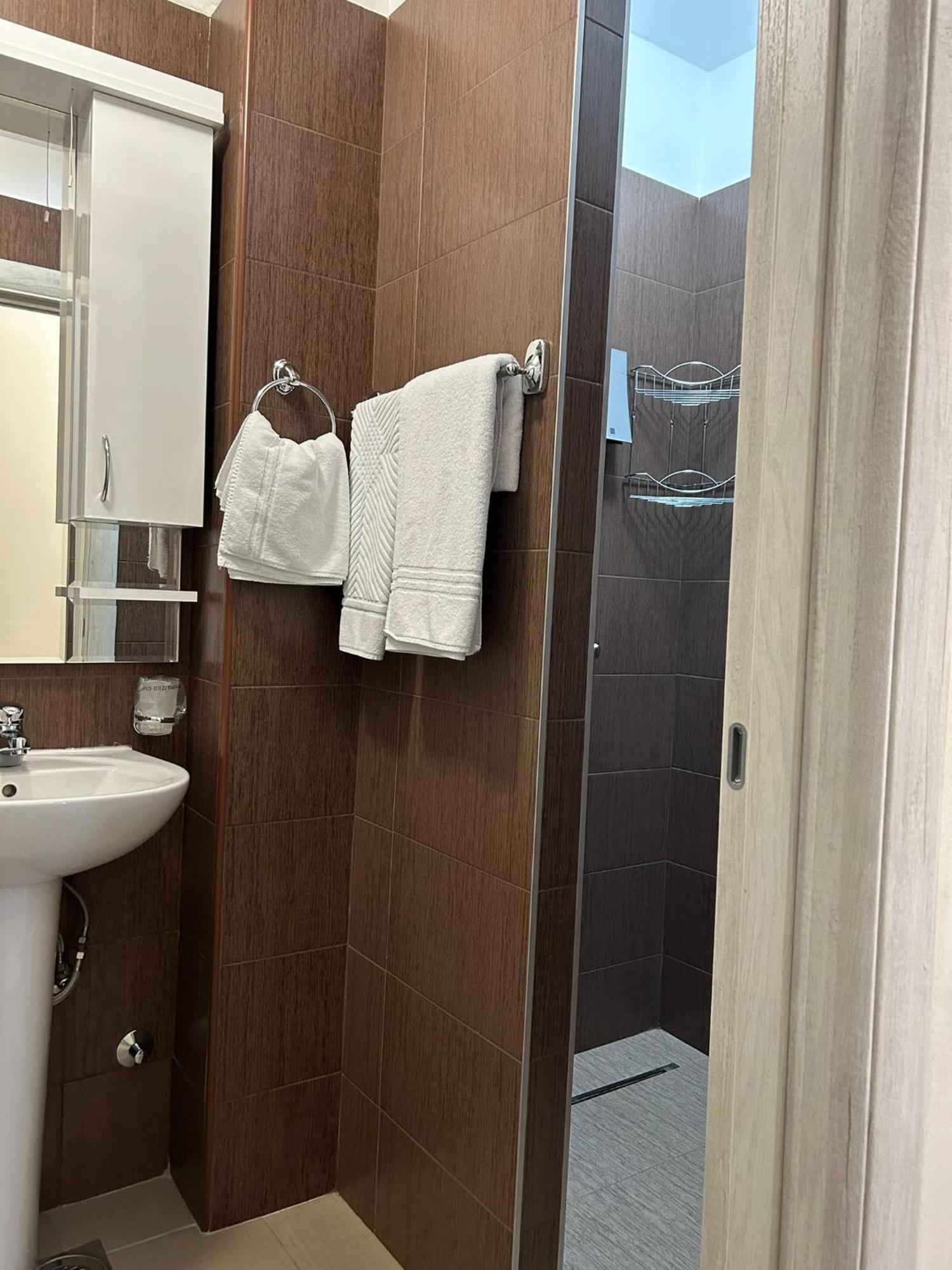 Garni Hotel Ema Kragujevac Luaran gambar